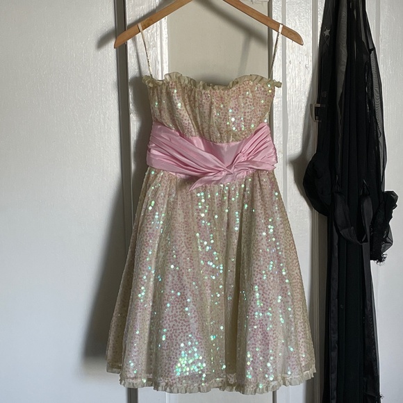 Sequin Betsy Johnson Evening Dress - Picture 1 of 5